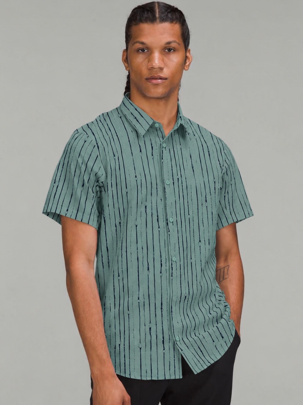 Lululemon Airing Easy Short Sleeve Shirt Green Navy Stripe Men’s XS